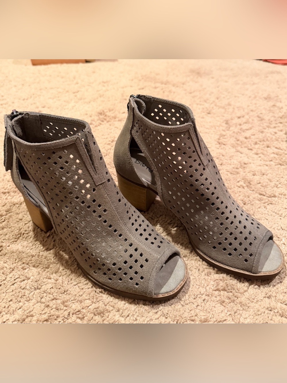 Dirty Laundry Women’s Gray Perforated Peep-Toe Block Heel Booties